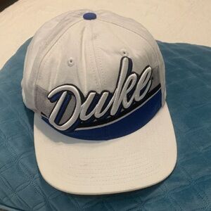 Top of the World Duke Blue Devils White/Blue PreOwned Snap Back Cap Size Adjust